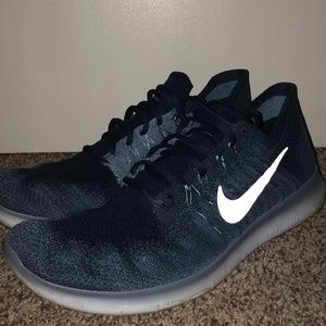 Men’s Navy/Blue Nike Free Runs